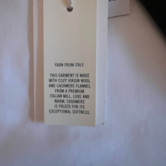 Aritzia Wool Mini Skirt, Heather Charcoal, Size 4 - Picture 8 of 9